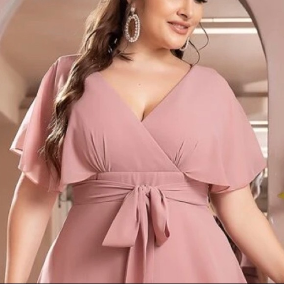 Plus size chiffon dress - Picture 3 of 5